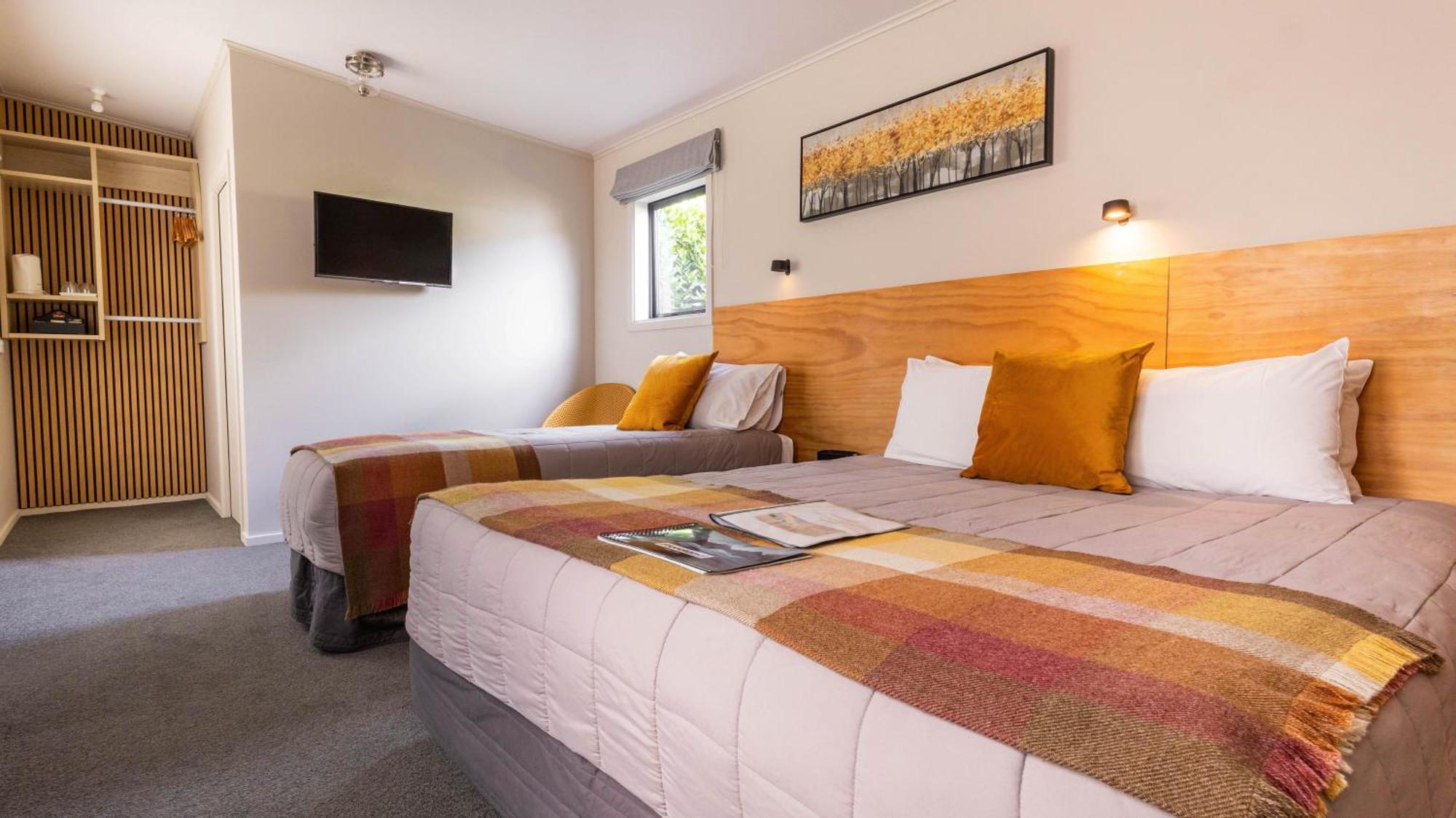 Bed and Breakfast Shakespeare House Те-Анау Екстер'єр фото