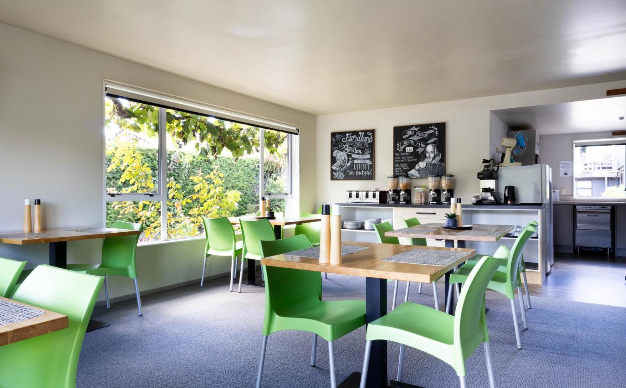 Bed and Breakfast Shakespeare House Те-Анау Екстер'єр фото
